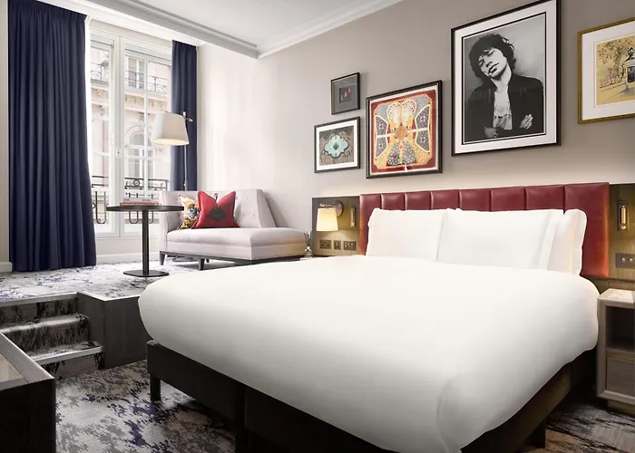 Hotel suites Trafalgar St James London Curio Collection By Hilton
