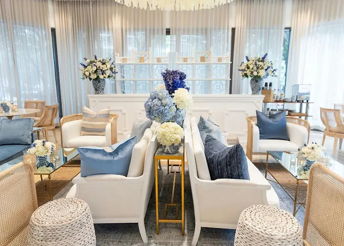 Ritz-Carlton, Dallas