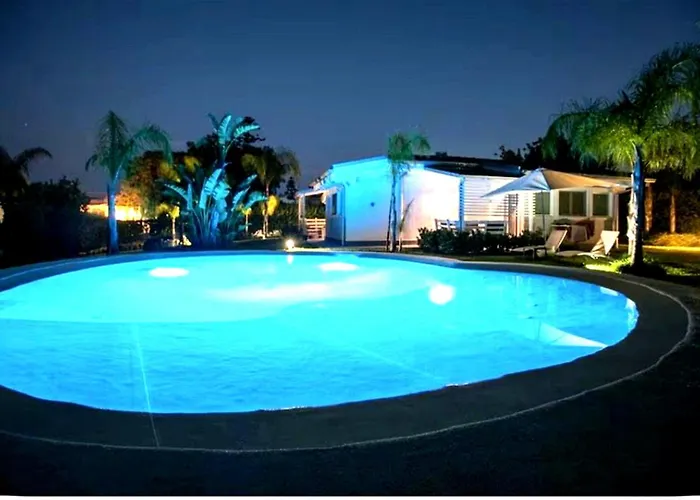 Hotel sulla spiaggia: Villa Lucy