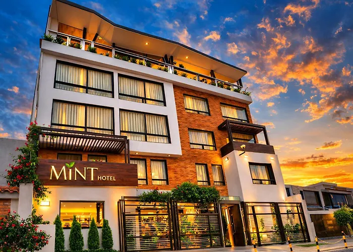 Hotel: Mint Hotel