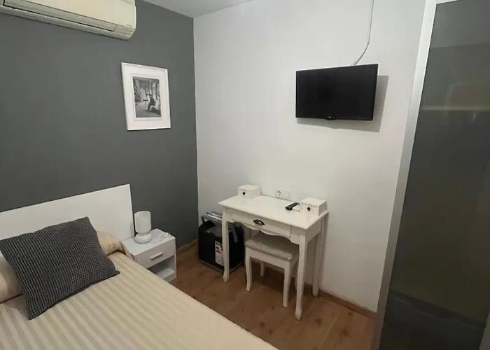 Hostal La Lluna Arenys de Mar
