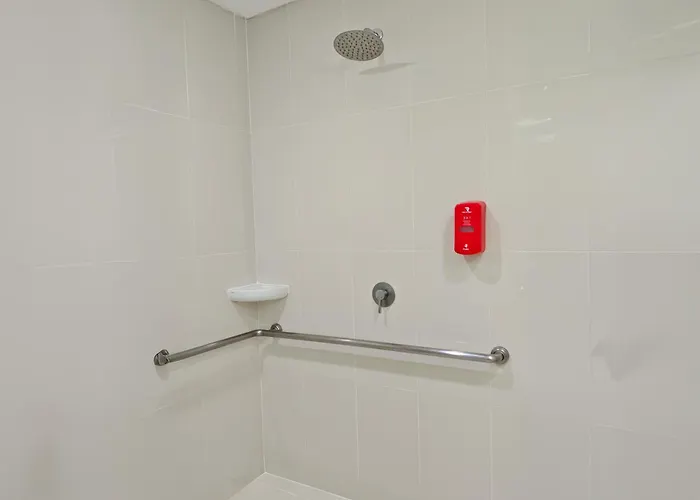 Central hotel: Red Planet Cebu