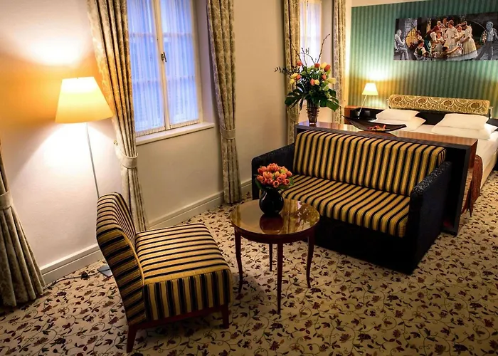 Luxury hotel only: Mercure Grand Hotel Biedermeier Wien