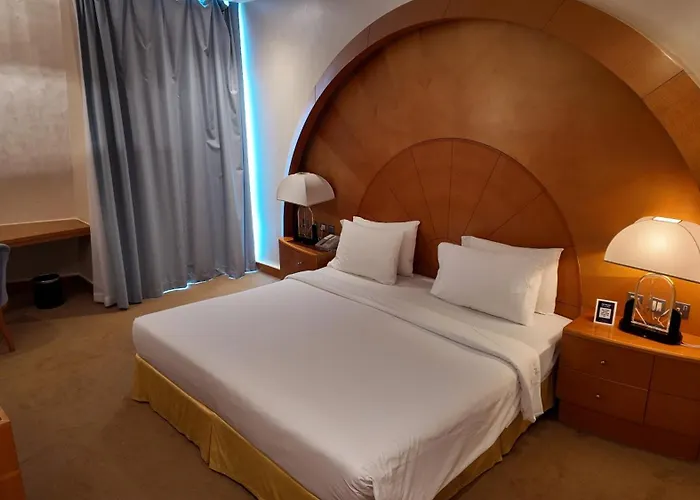 Hotel: Oryx Grand Hotel Jebel Hafeet