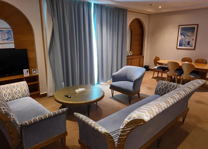 Hotel: Oryx Grand Hotel Jebel Hafeet