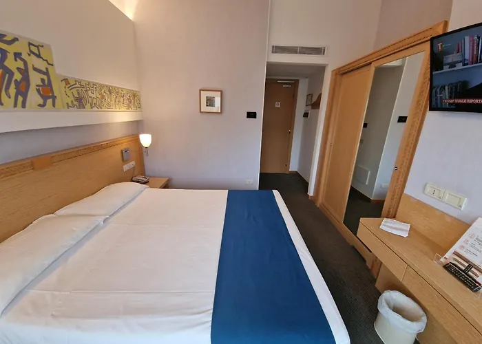 City Hotel