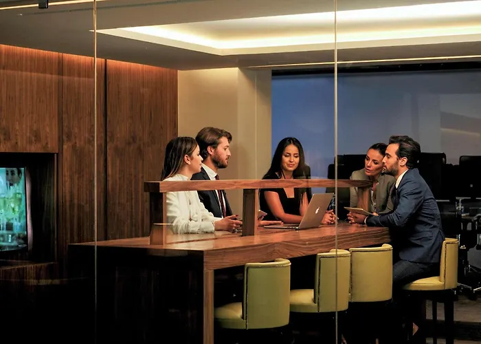 Central hotel: Sofitel Marrakech Palais Imperial & Spa