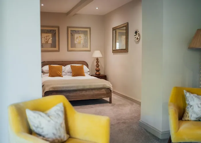Farthings Hotel And Restaurant