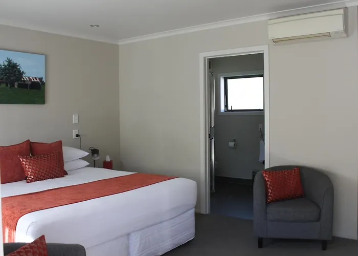 Albert Court Motor Lodge