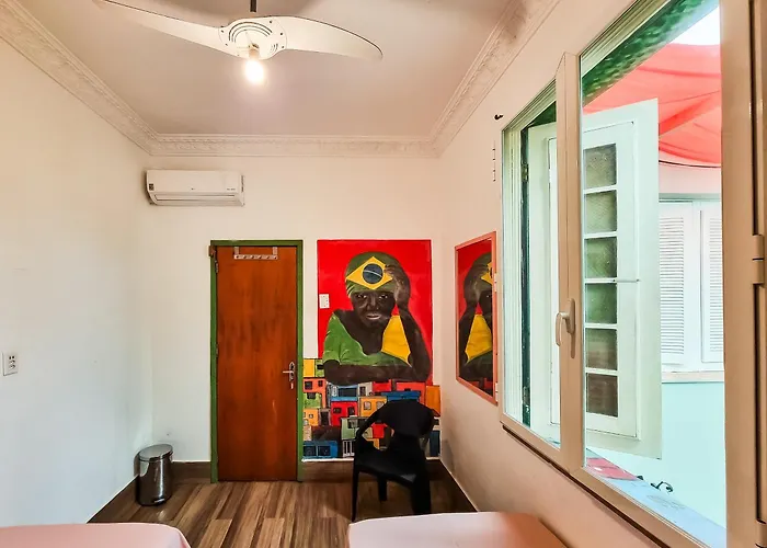 Resort: Books Hostel