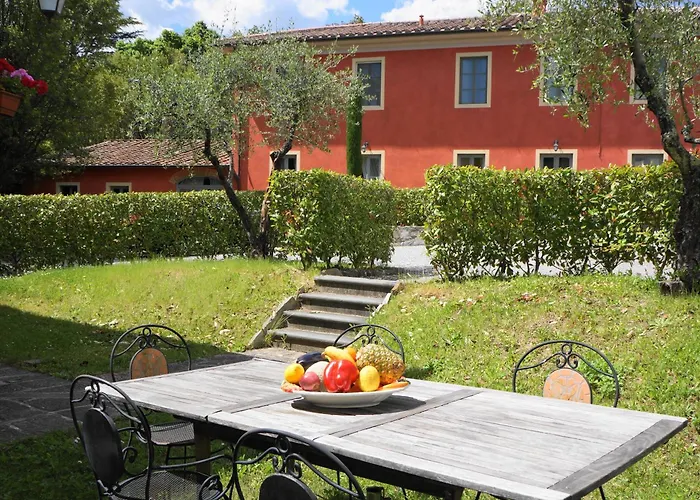 Tenuta Guinigi Antico Borgo Di Matraia - Exclusive Holidays Apartments & Pool