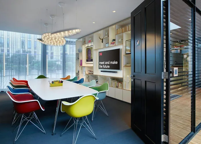 Citizenm