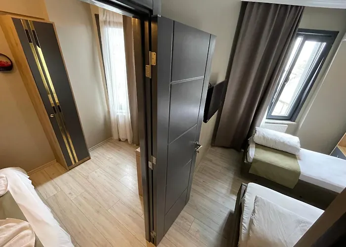 Alojamento com o café da manhã Apenas: New Taksim Hotel