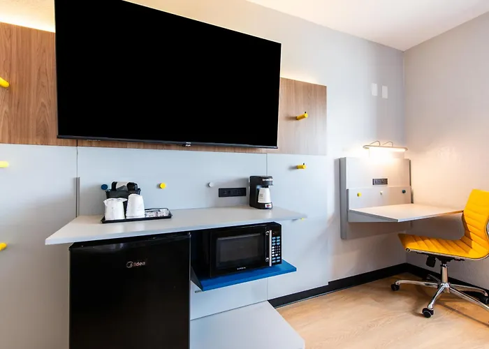 Pet Friendly hotel: Microtel Inn & Suites By Wyndham London