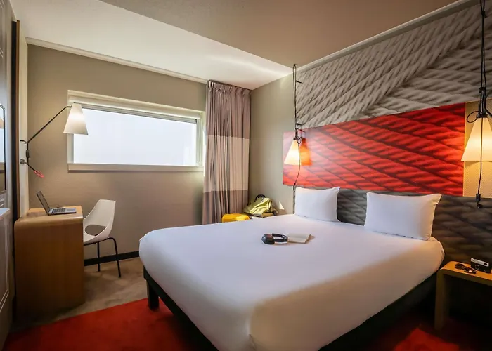 Hotel de praia: Ibis Paris Porte De Montreuil