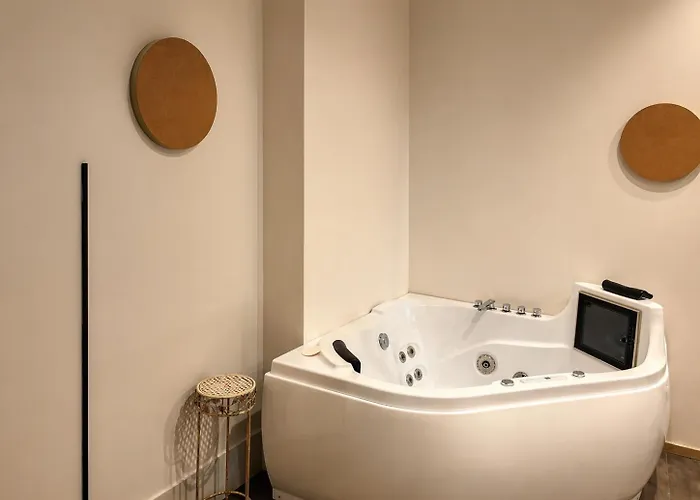 Apartahotel: madrid central gran via Suites