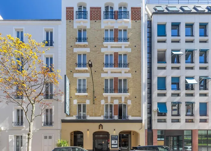 Hôtel accueillant les animaux: Campanile Paris Ouest - Porte de Champerret Levallois
