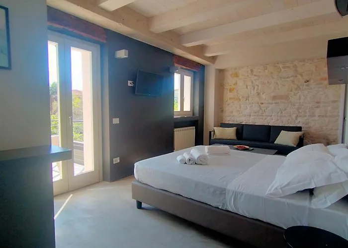 Guest house: Ral 7039