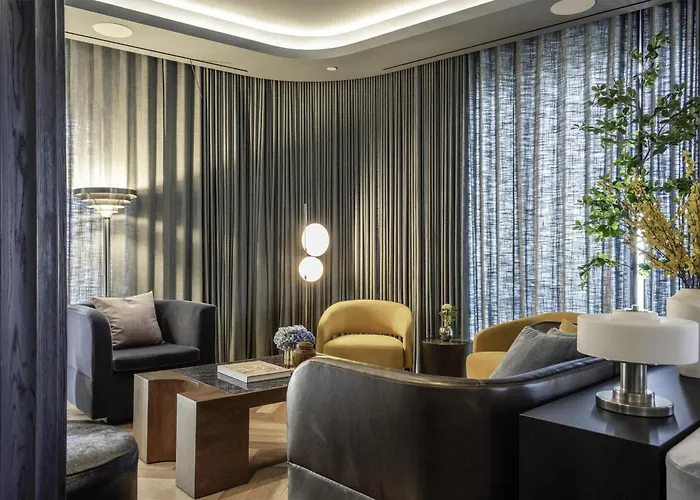 The Morrow Washington Dc, Curio Collection By Hilton