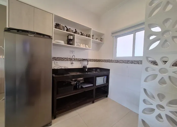 Pousada Solarium Flats Itagua Próximo ao Aquário e a Praça da Baleia