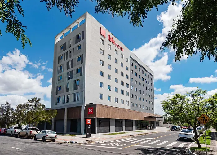 Ibis Pelotas Hotel