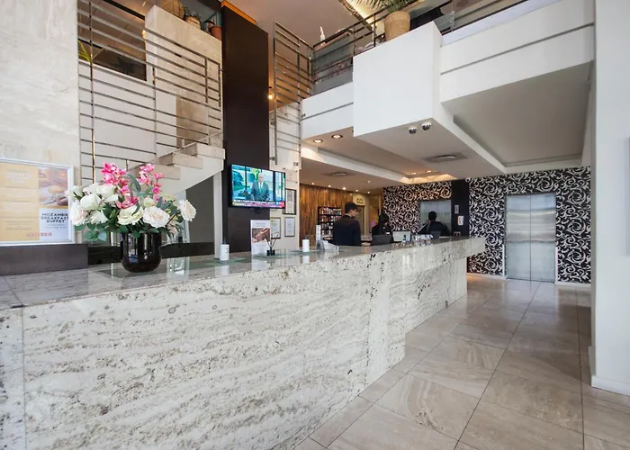 Colosseum Hotel