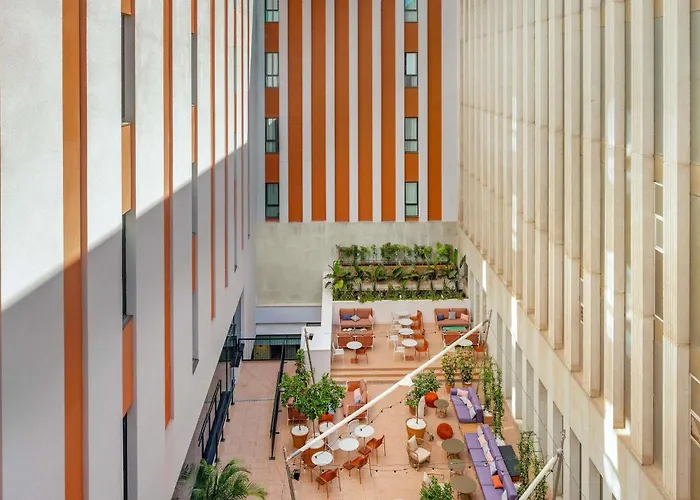 Pet Friendly hotel: Ibis Styles Sevilla City Santa Justa