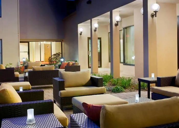 Cheap hotels Sonesta Select Milwaukee Brookfield