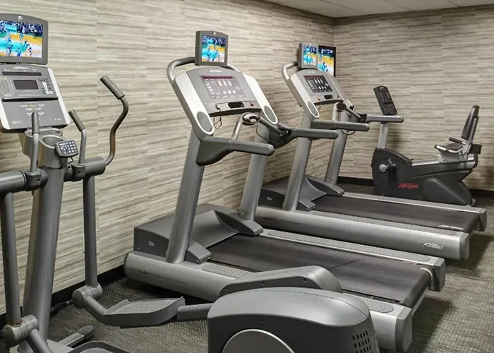 Cheap hotels Sonesta Select Milwaukee Brookfield