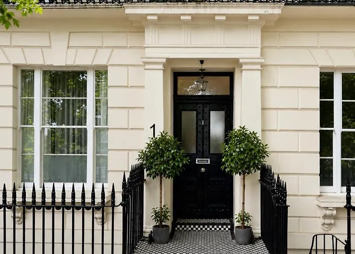  1 Craven Hill Gardens