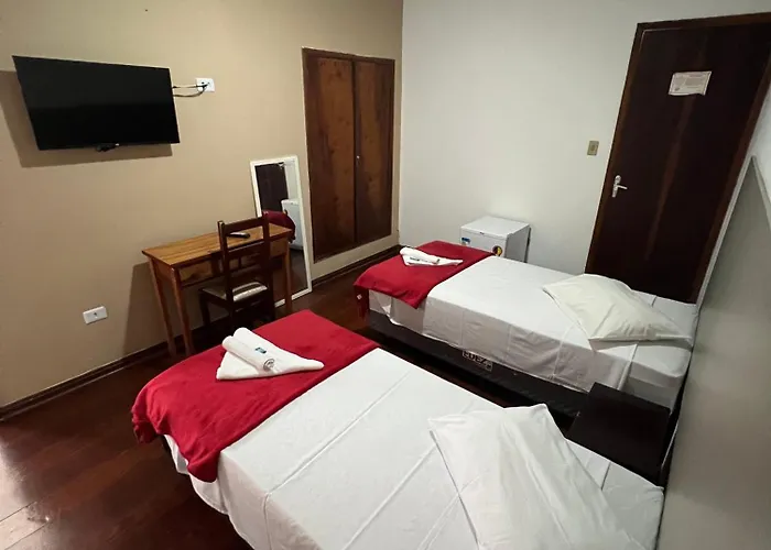 Hotel Thermas da Mantiqueira - Poços de Caldas - De frente para a Praça Central e Relógio Floral