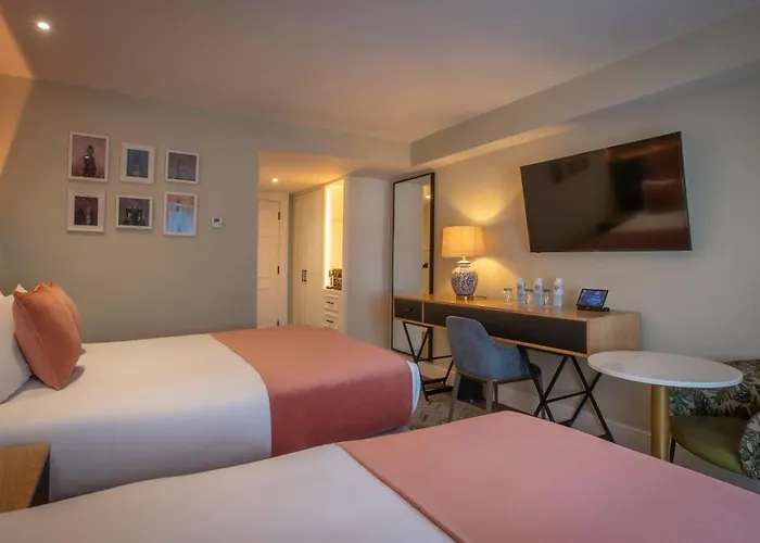 Romantic hotels Hyde