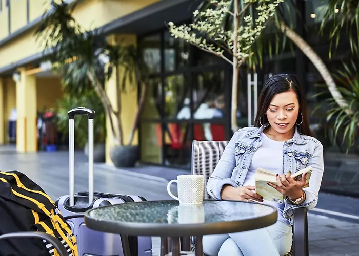 Romantic hotel: Ibis Budget Singapore Pearl