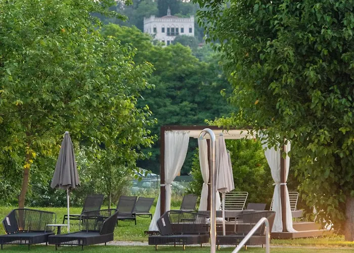  Terme Preistoriche Resort & Spa