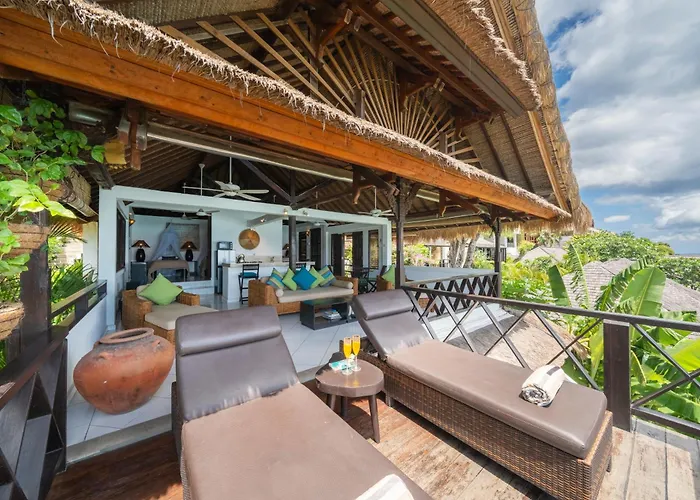 Villa with pool Atas Lembongan