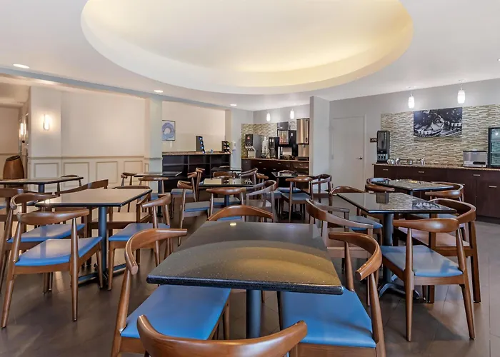 Best Western Plus Miami Airport North & Suites