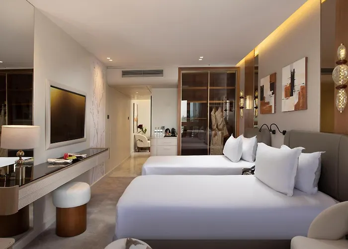 Sonesta St. George Hotel - Convention Center
