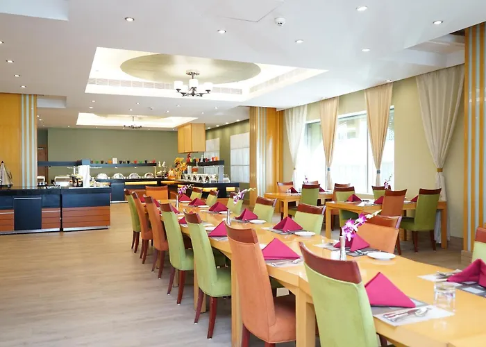 City Seasons Hotel & Suites Muscat