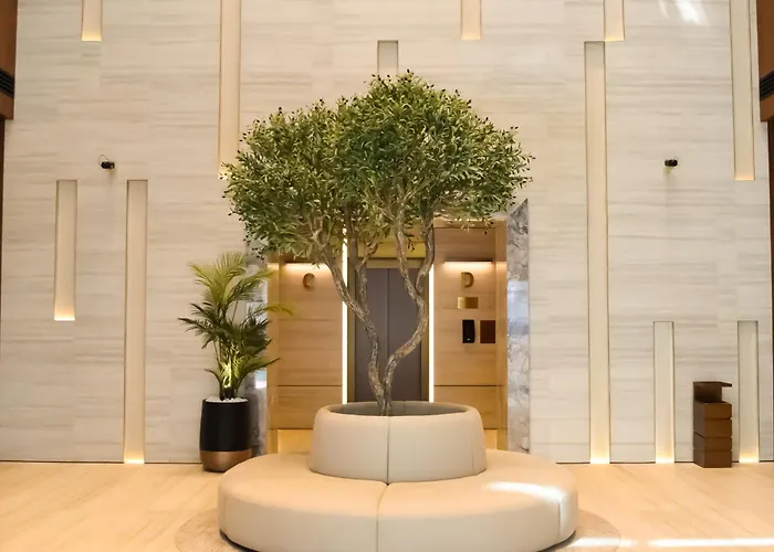Carlton Downtown Hotel