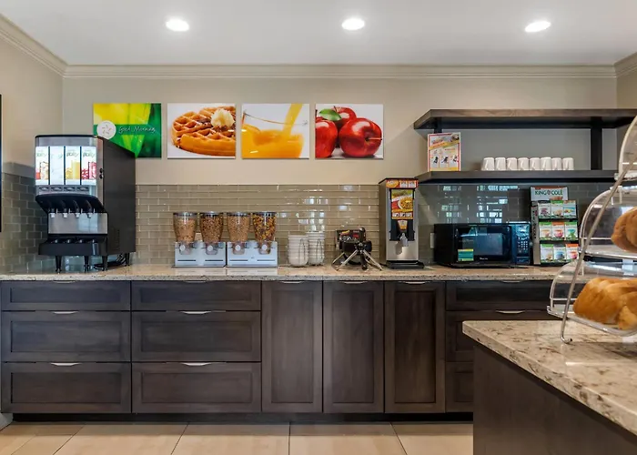 Cheap hotels Quality Inn & Suites Amsterdam