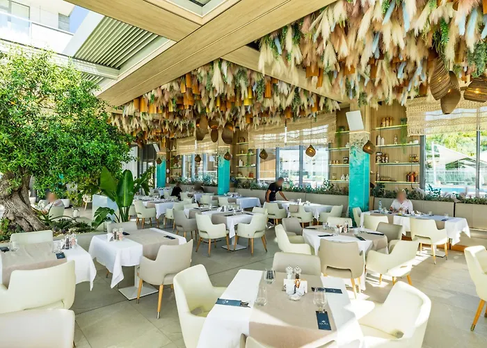  Opera Mamaia