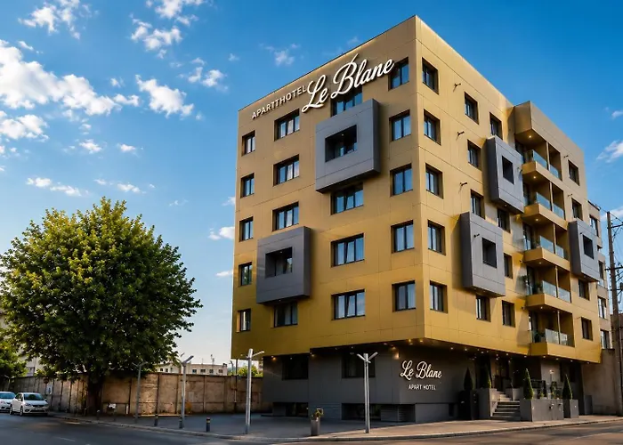 Le Blanc Aparthotel