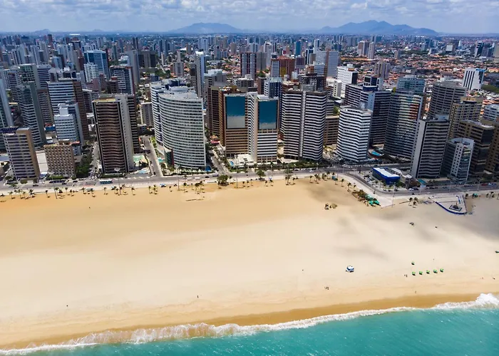 Plaza Praia Suítes