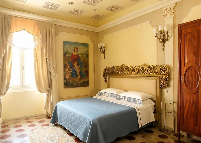 Palazzo Lari Sarzana