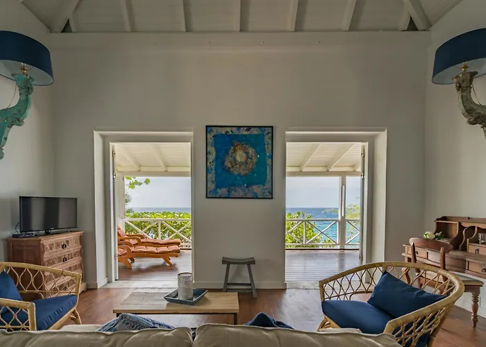 Sirena Bay Estate
