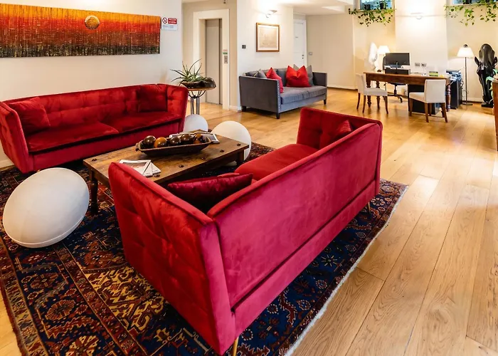Townhouse 33 Boutique Hotel