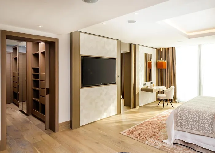  Parklane, A Luxury Collection & Spa, Limassol