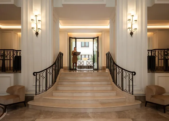  Corinthia