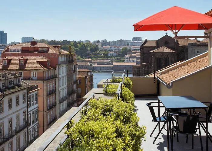 Editory House Ribeira Porto