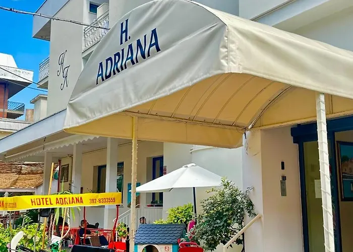  Adriana
